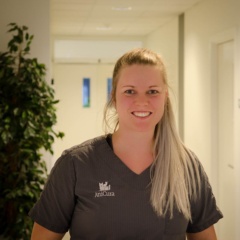 Foto af Thea, Autoriseret Veterinærsygeplejerske