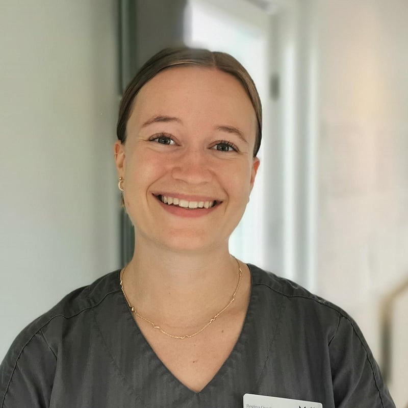 Foto af Regina, 2. Års Veterinærsygeplejerskeelev